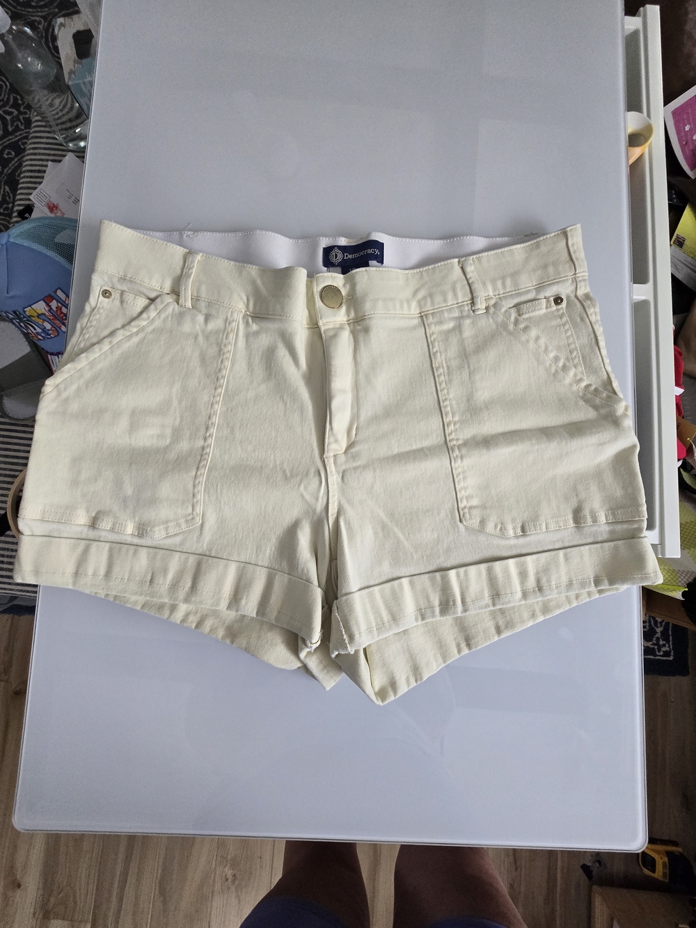 Democracy "Ab"solution Light Yellow Women's Roll-Hem Shorts